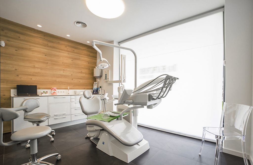 تاسیس کلینیک دندانپزشکی